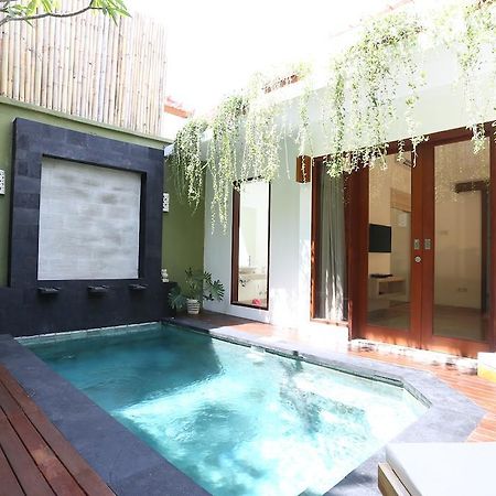 Jas Green Villas And Spa Seminyak Habitación foto